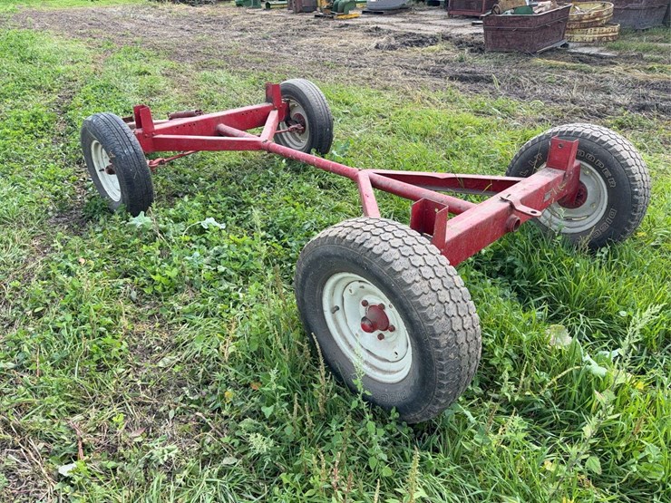 gehl-wagon-running-gear-image-3