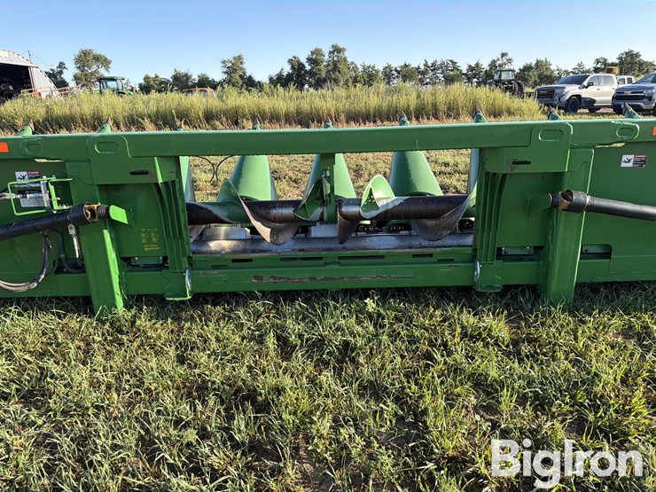 2019-john-deere-712c-image-9