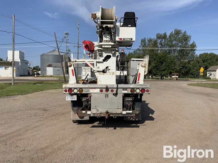 2013-peterbilt-348-image-6