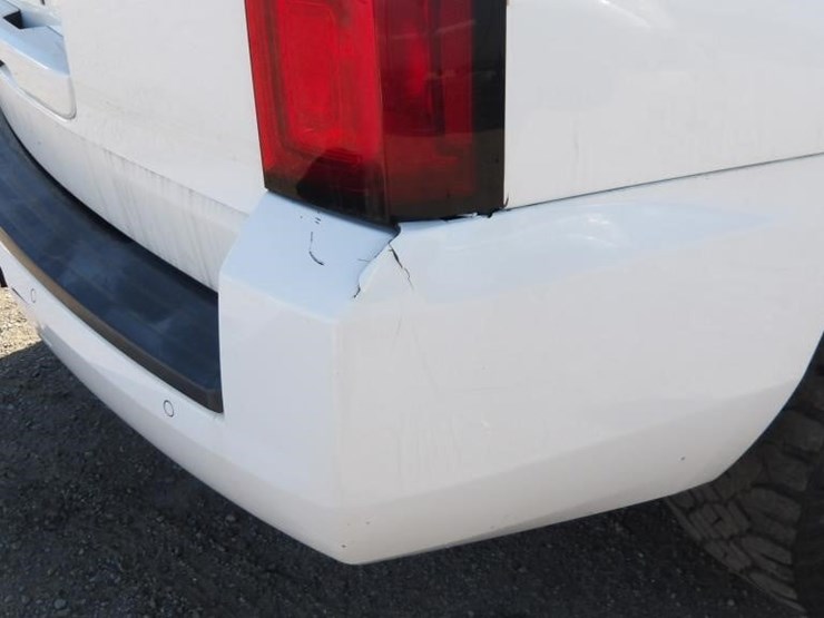 2015-chevrolet-tahoe-image-5