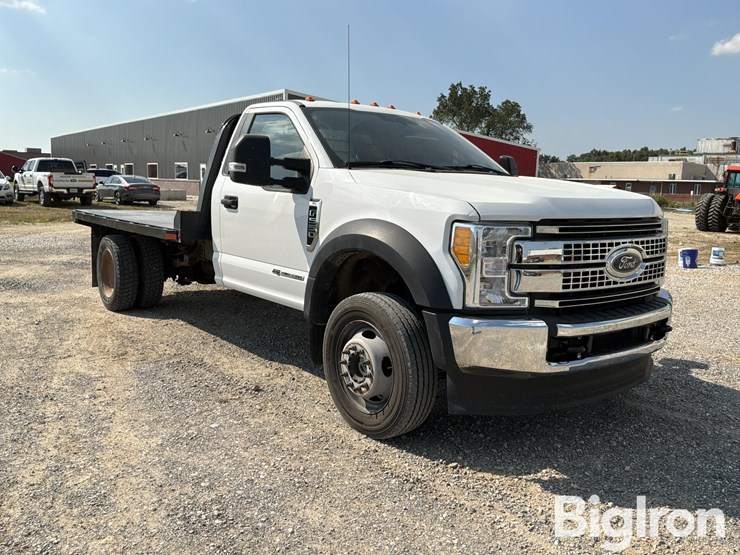 2017-ford-f550-xl-image-3