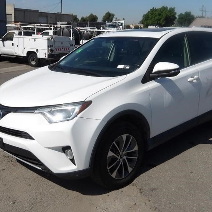2016 TOYOTA RAV4