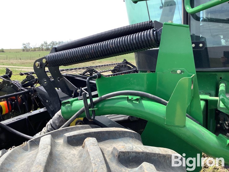 2012-john-deere-w150-image-16