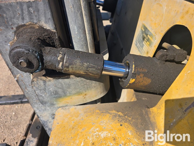 caterpillar-gp25-image-14