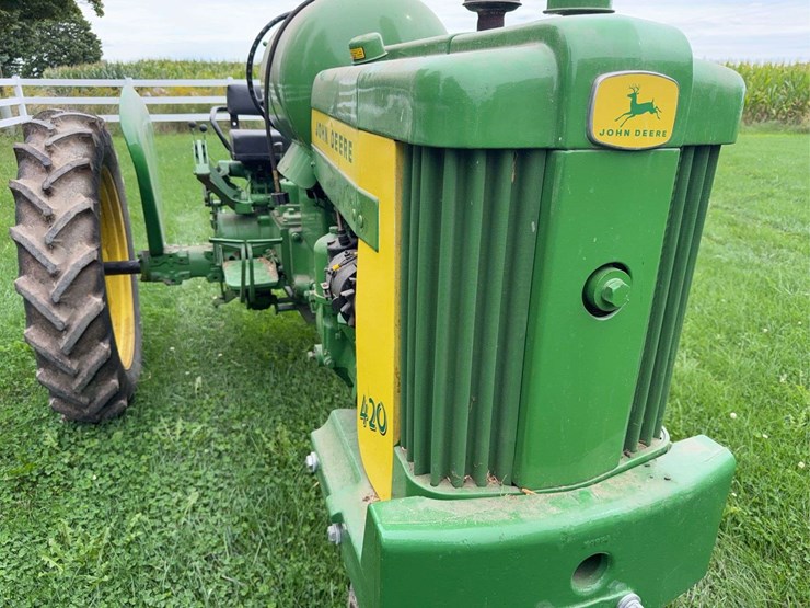 john-deere-420t-image-13