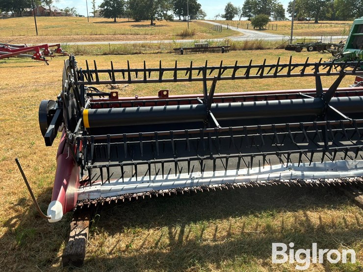 2018-case-ih-3162-image-13