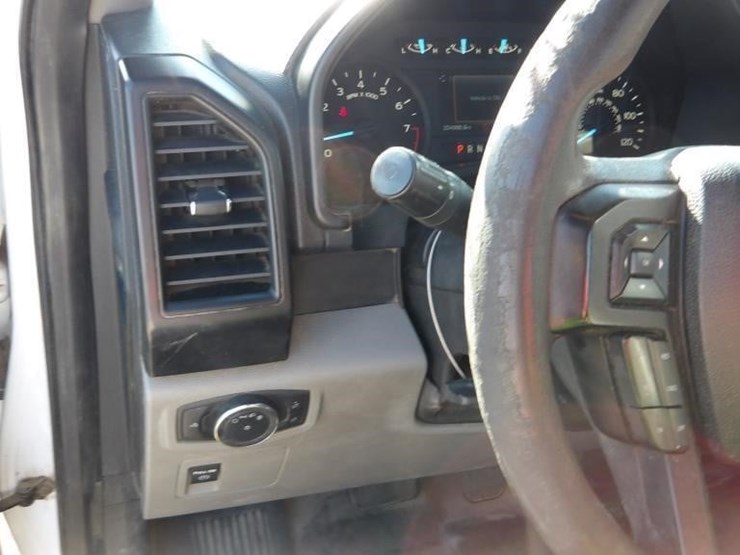 2018-ford-f150-image-21