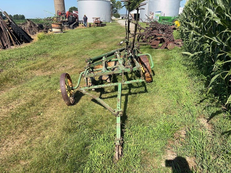 john-deere-14-image-6
