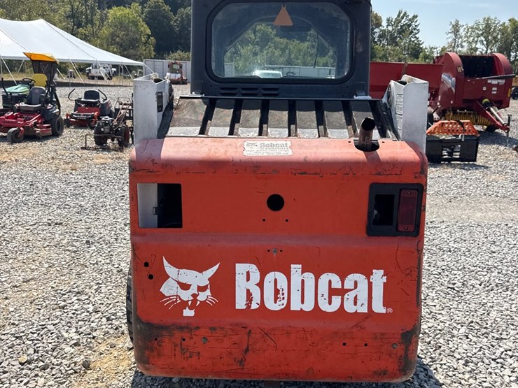 2004-bobcat-s130-image-6