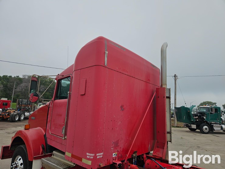 2000-kenworth-t800-image-18