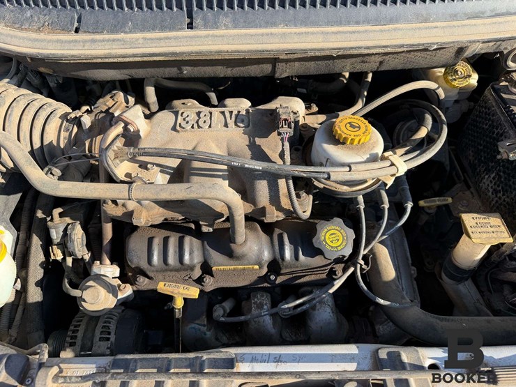 2001-dodge-grand-caravan-image-26
