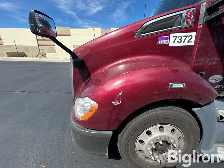 2021-kenworth-t680-image-16