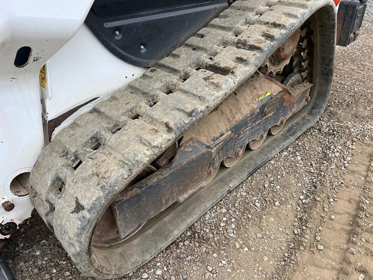 2021-bobcat-t66-image-12