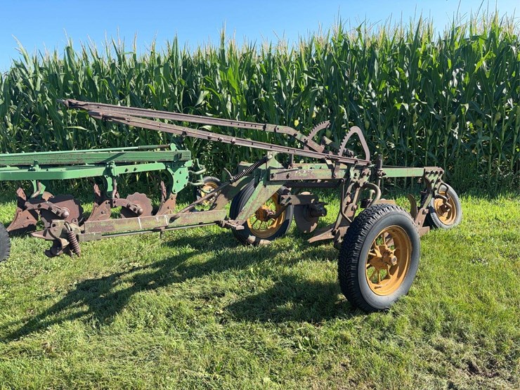 john-deere-214-image-1