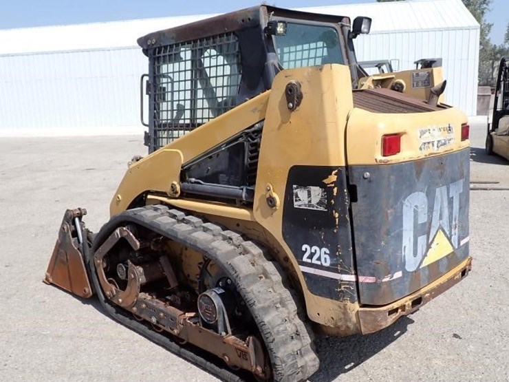 2002-caterpillar-226-image-4