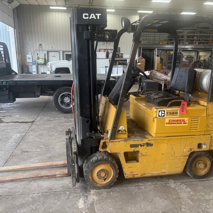 CATERPILLAR T50D