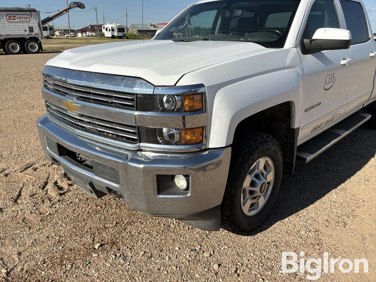 2015-chevrolet-silverado-2500-image-9