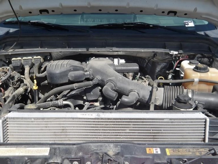 2011-ford-f550-image-10