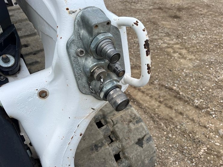 2021-bobcat-t66-image-11