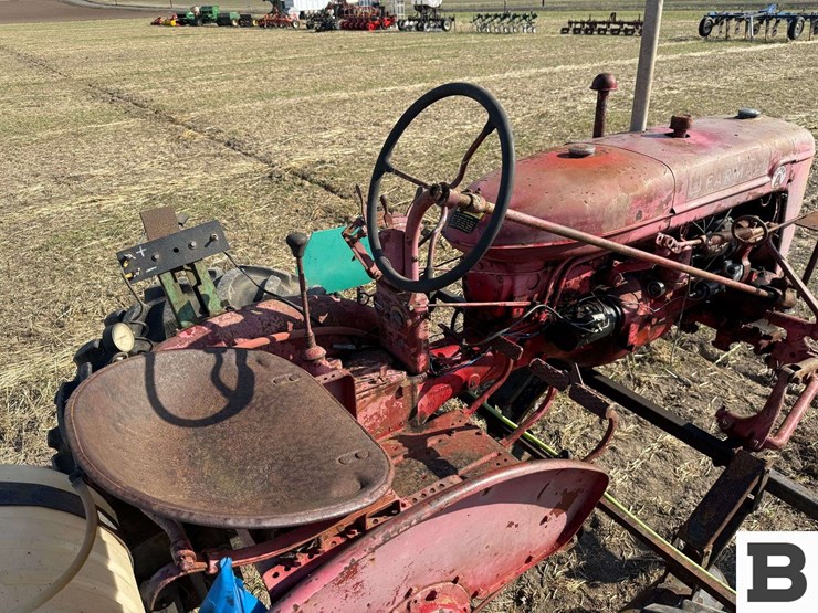 farmall-super-a-tractor-image-32