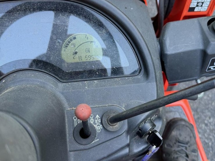2014-kubota-bx2370-image-27