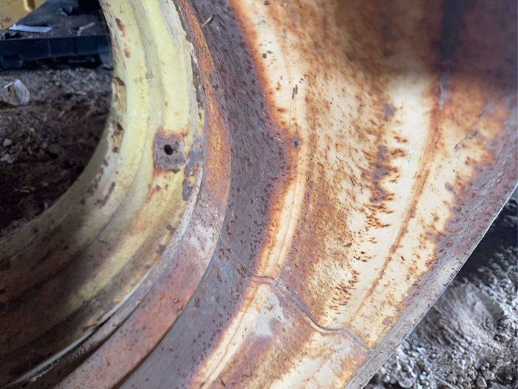 (2)-john-deere-d-rims-image-3