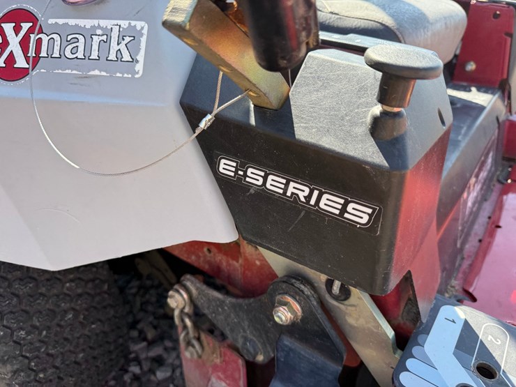 #9-•-ex-mark-e-series-radius-zero-turn-mower-411434685-inv#47948-image-19