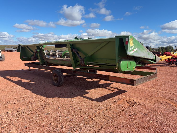 john-deere-843-image-2