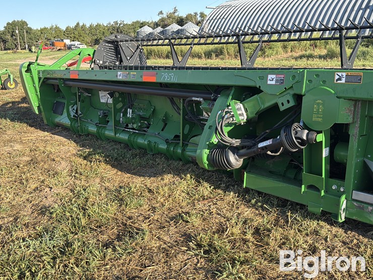 2017-john-deere-640fd-image-9