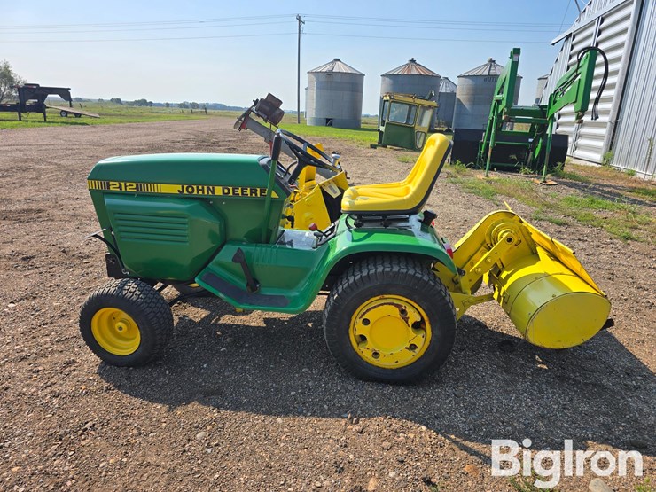 1980-john-deere-212-image-8