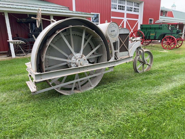 big-bull-tractor-image-3