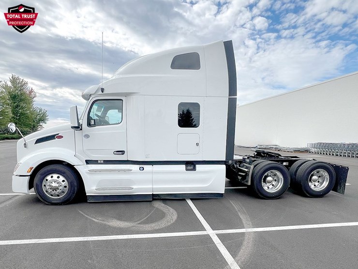2022-peterbilt-579-image-1