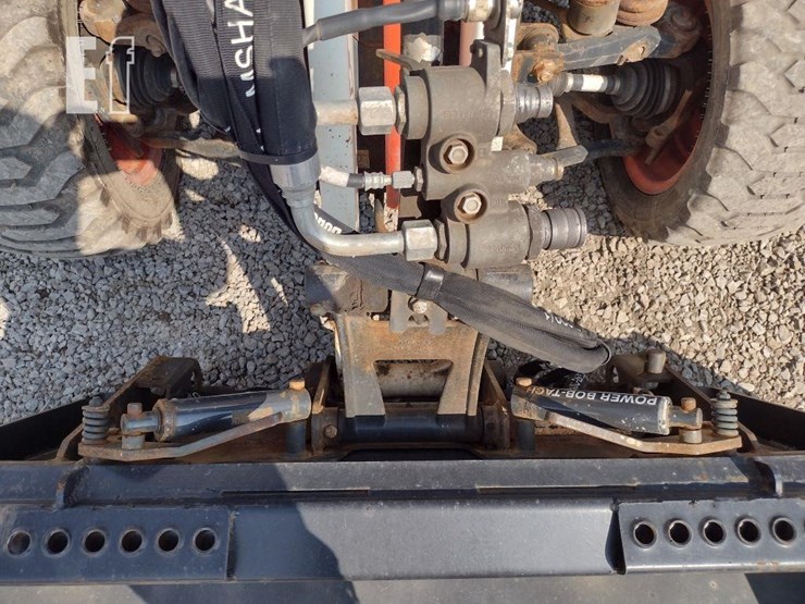 2021-bobcat-toolcat-5600-image-26