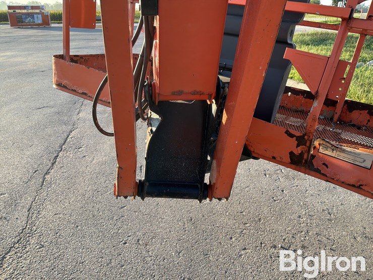 2017-jlg-460sj-image-18