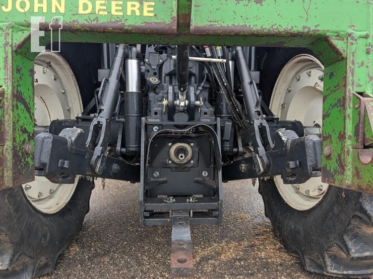 new-holland-t6070-plus-image-13