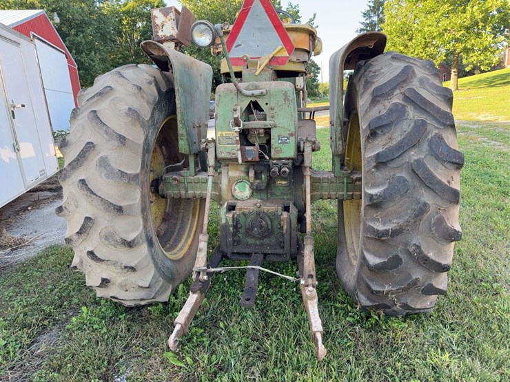 john-deere-4010-image-3