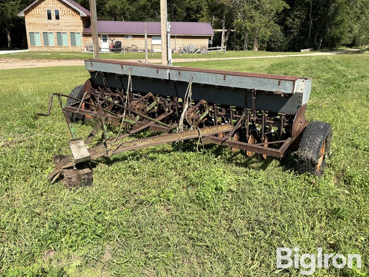 john-deere-11-image-1