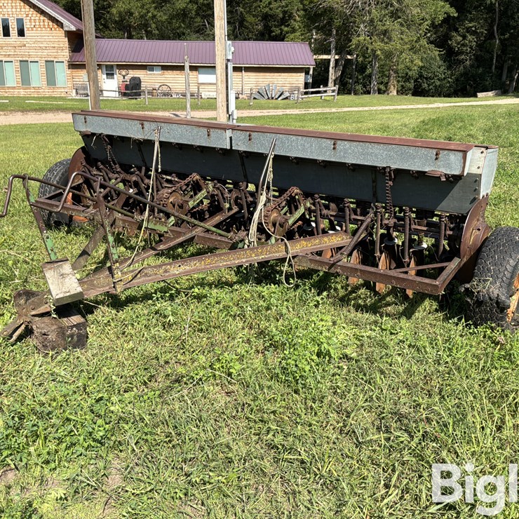 JOHN DEERE 11