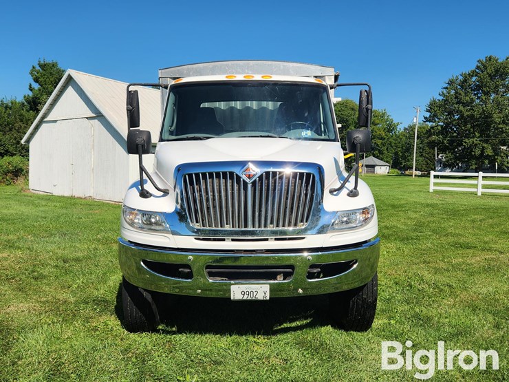 2006-international-durastar-4400-image-2