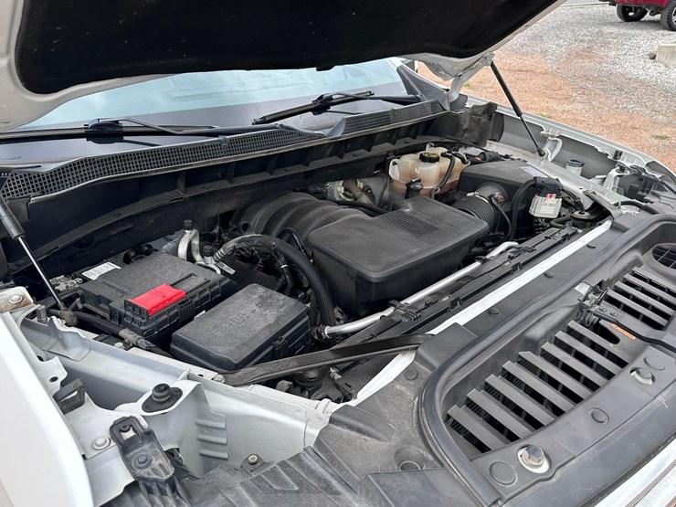 2020-chevrolet-1500-image-26