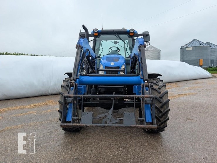new-holland-t6070-plus-image-5
