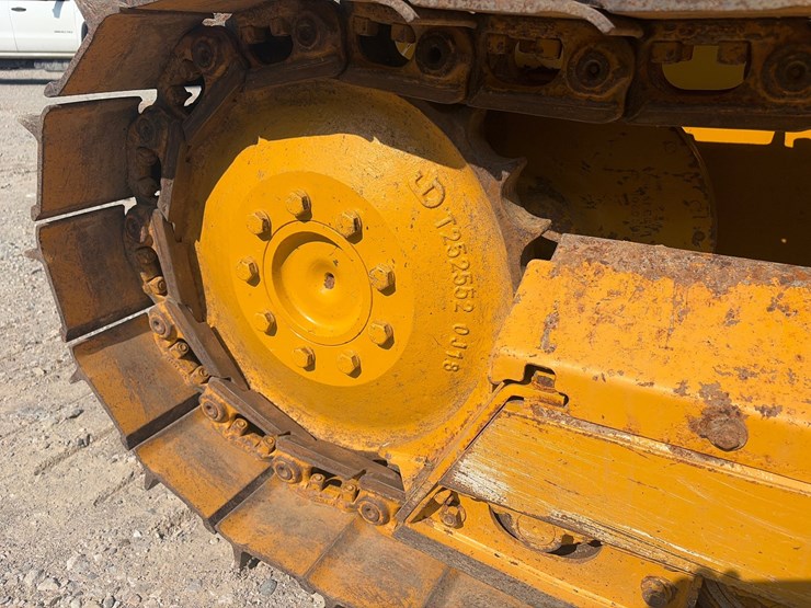 2021-deere-450k-image-11