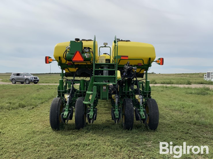2013-john-deere-1770nt-ccs-image-6