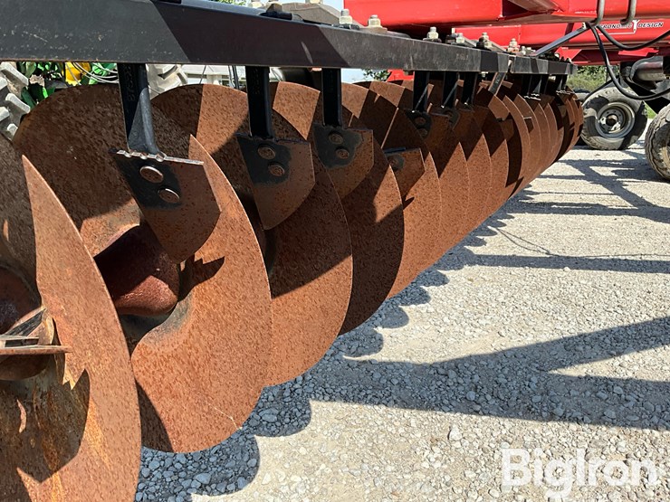 2015-case-ih-375-image-15