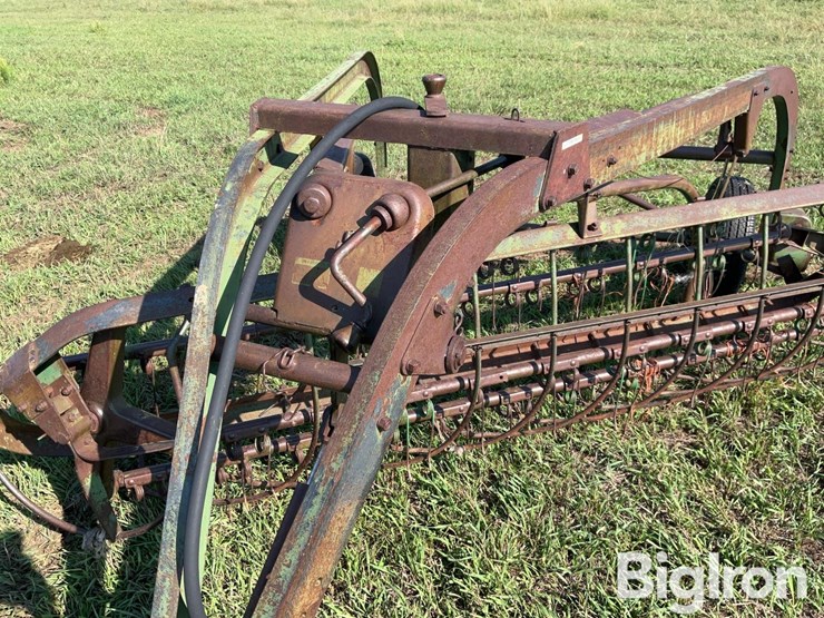 john-deere-851-image-10