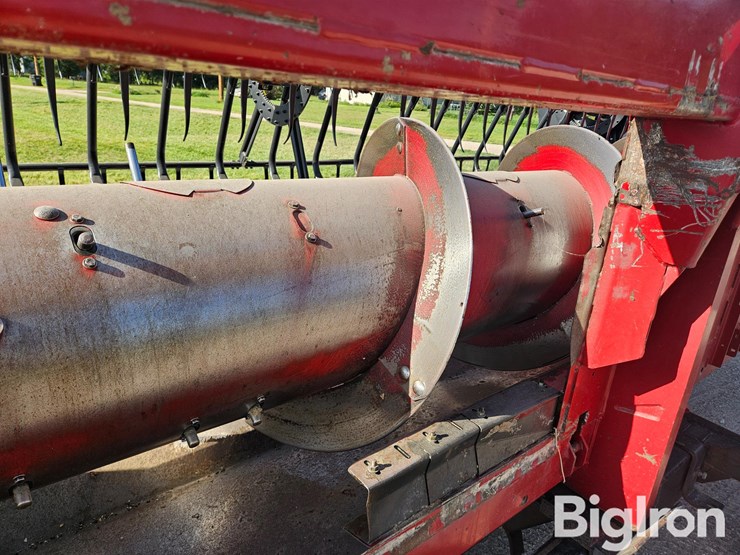 2011-case-ih-3020-image-18