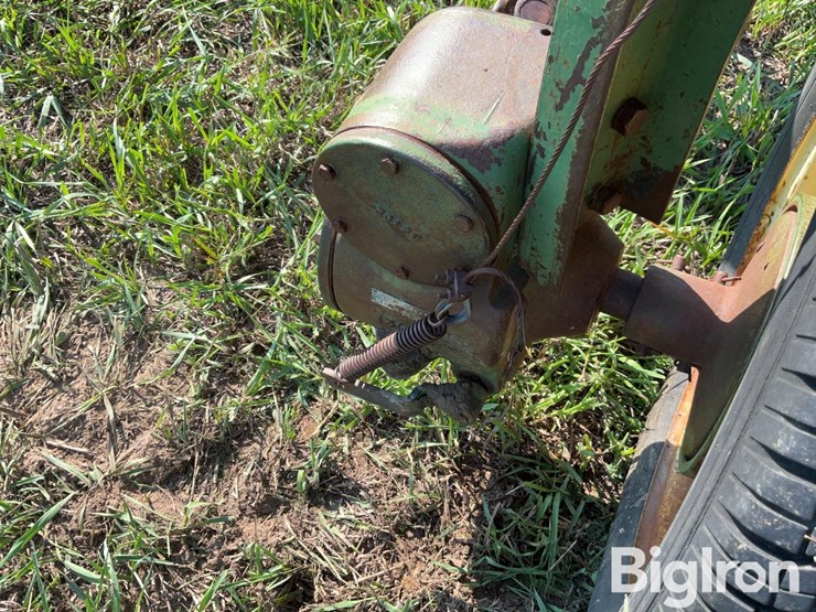 john-deere-851-image-16