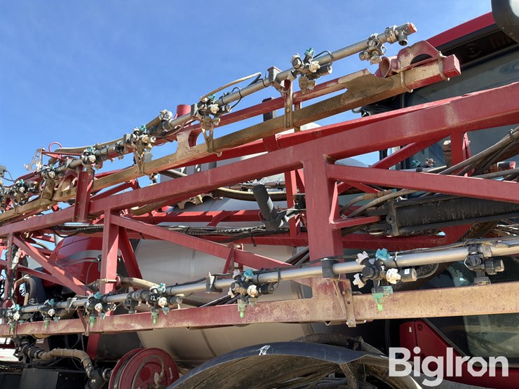 2016-case-ih-patriot-4440-image-15