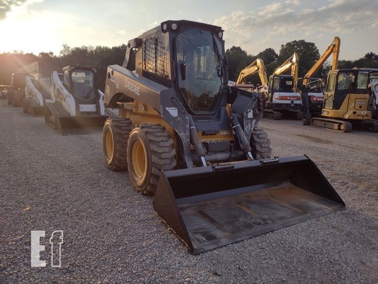2019-deere-332g-image-28