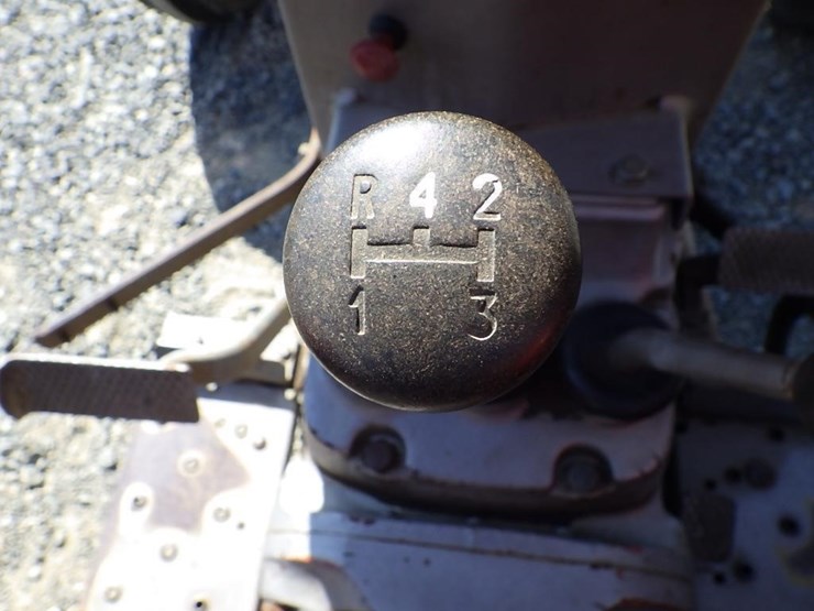 massey-ferguson-265-image-18